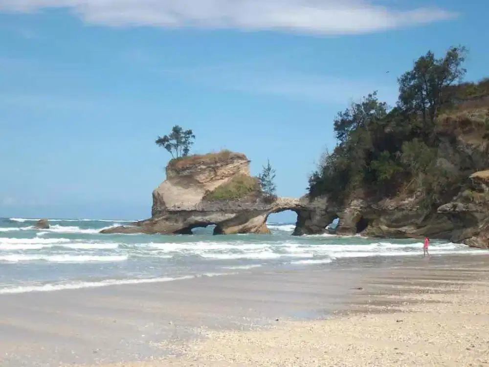 tanah 2 hektar pantai kalala Sumba cocok untuk bisnis Anda