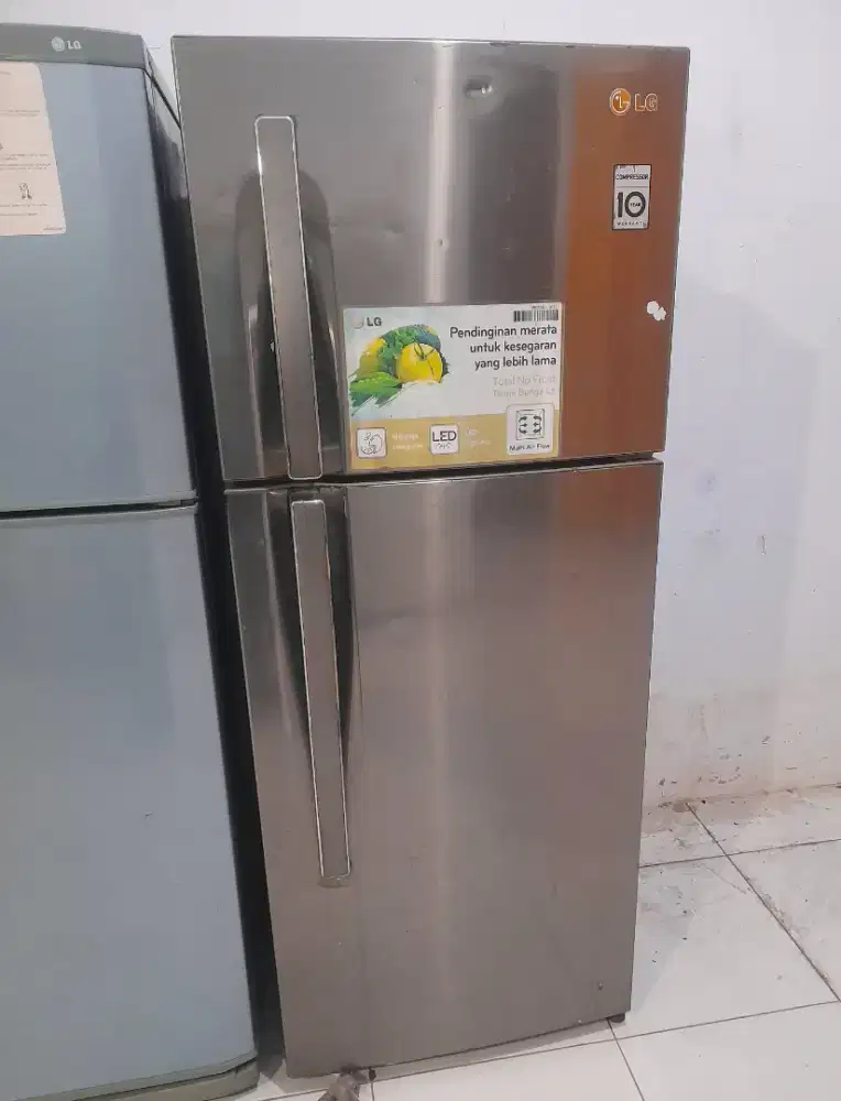 Kulkas 2 Pintu LG Buah . Second . Normal . Bergaransi