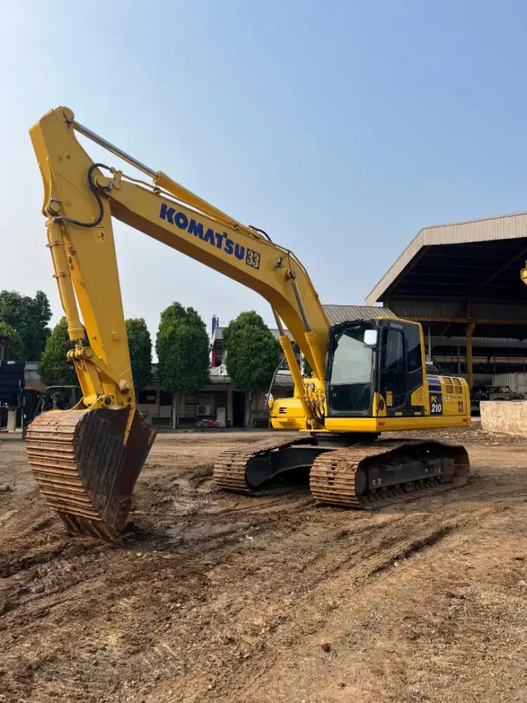Komatsu PC210-10MO Tahun 2024