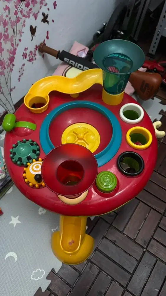 Preloved ELC little senses table activity