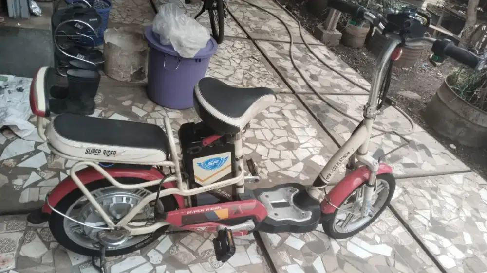 Sepeda listrik super rider