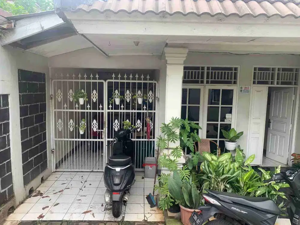 Dijual rumah 480m lb204m 1.8milyar nego sampai jadi kondisi sangat baik nyaman msuk mobil raden Saleh Depok