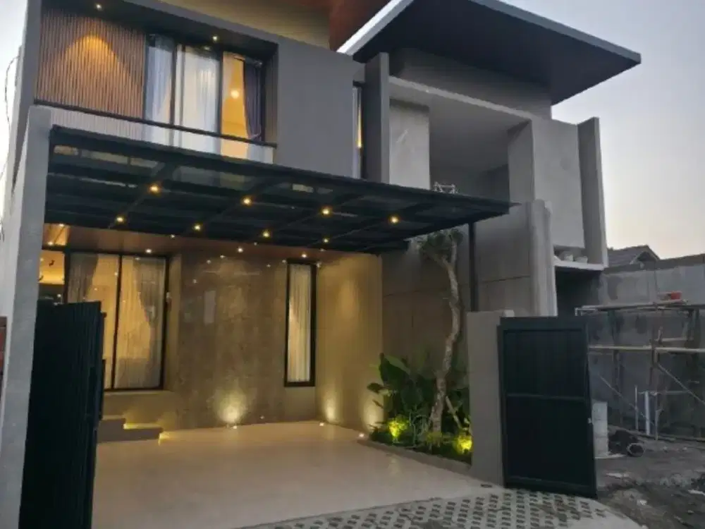 RUMAH MEWAH MODERN KONTEMPORER FURNISHED HALAMAN LUAS DEKAT BUDI MULIA DUA JL RAYA TAJEM MAGUWOHARJO WEDOMARTANI NGEMPLAK SLEMAN