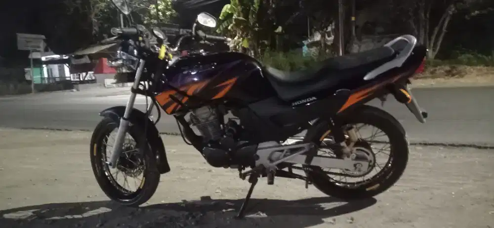 Di jual Tiger 2002,mesin standart