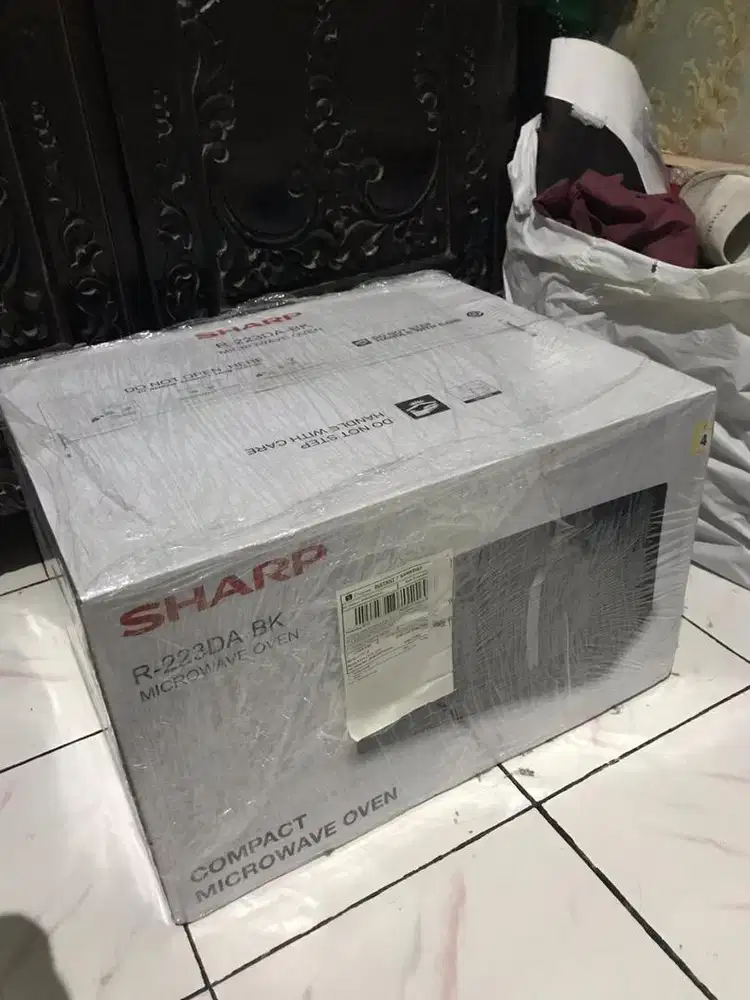Microwave Oven Sharp R-223DA-BK