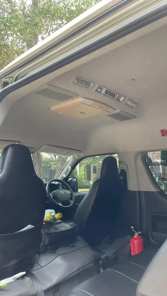 Sewa hiace jakarta