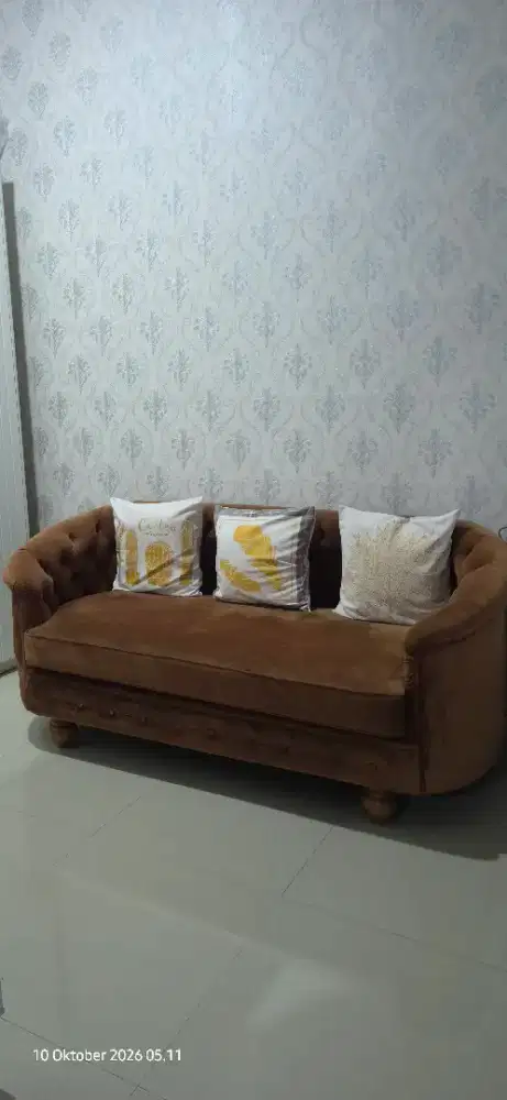 SOFA JEPARA BUSA TEBAL EMPUK ESTETIK RANGKA DARI KAYU MAHONI