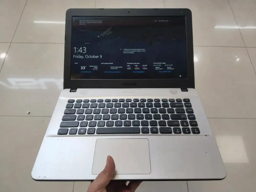 Dijual laptop Asus X441U Intel i3 gen 6 Ram 8GB SSD 256GB Win 11