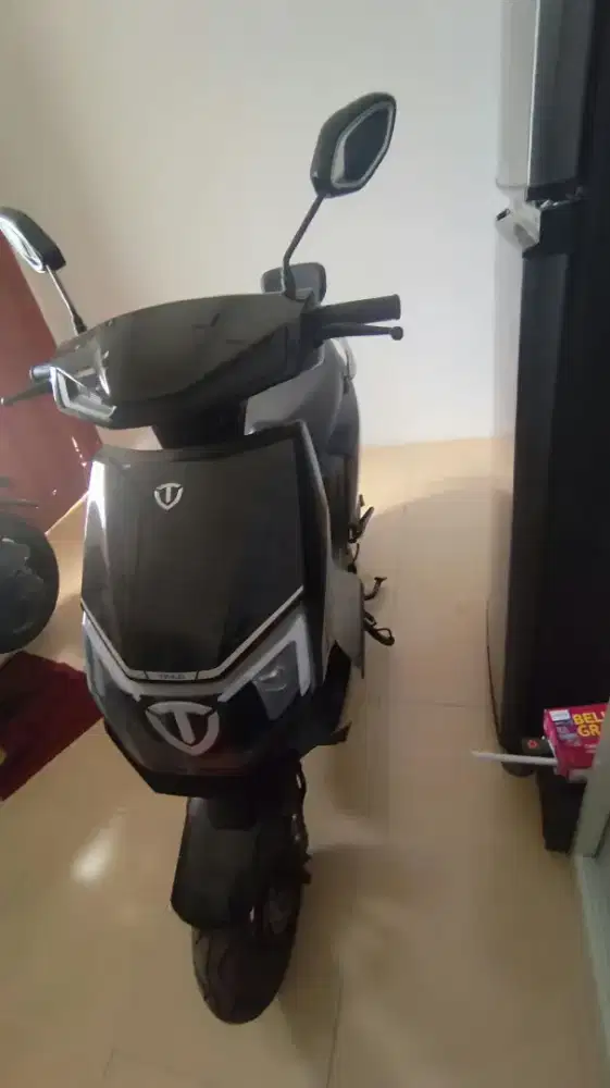 sepeda listrik model motor listrik tailgh