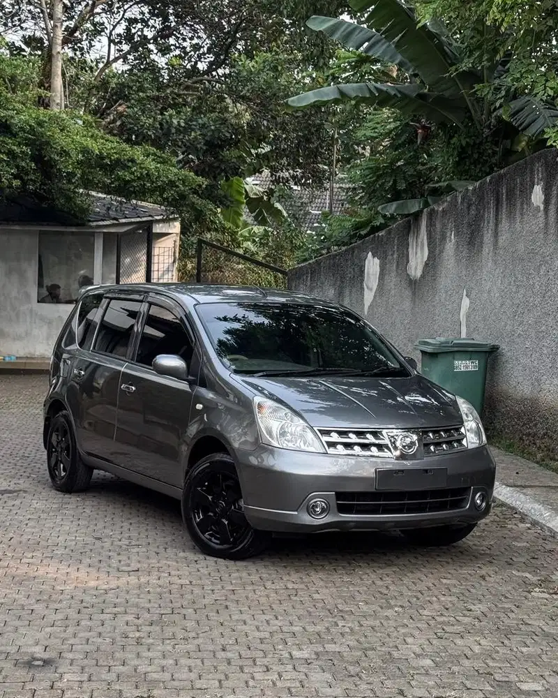 Low KM antik 78rb!! Nissan Livina XR 1.5 2010 A/T