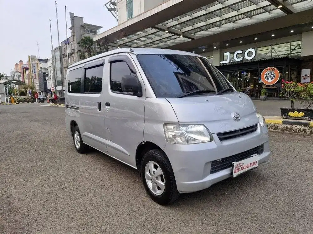 Daihatsu Granmax Minibus 1.3 2022