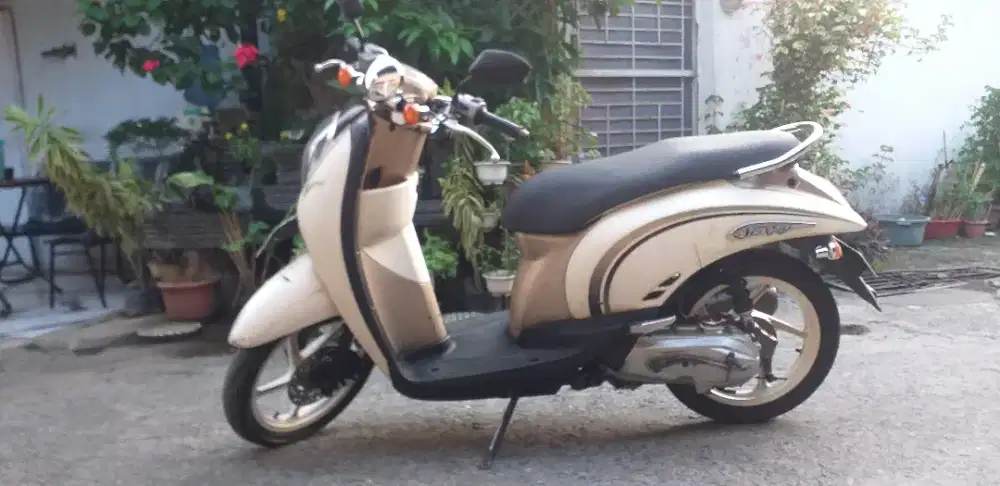 HONDA SCOOPY THN 2012