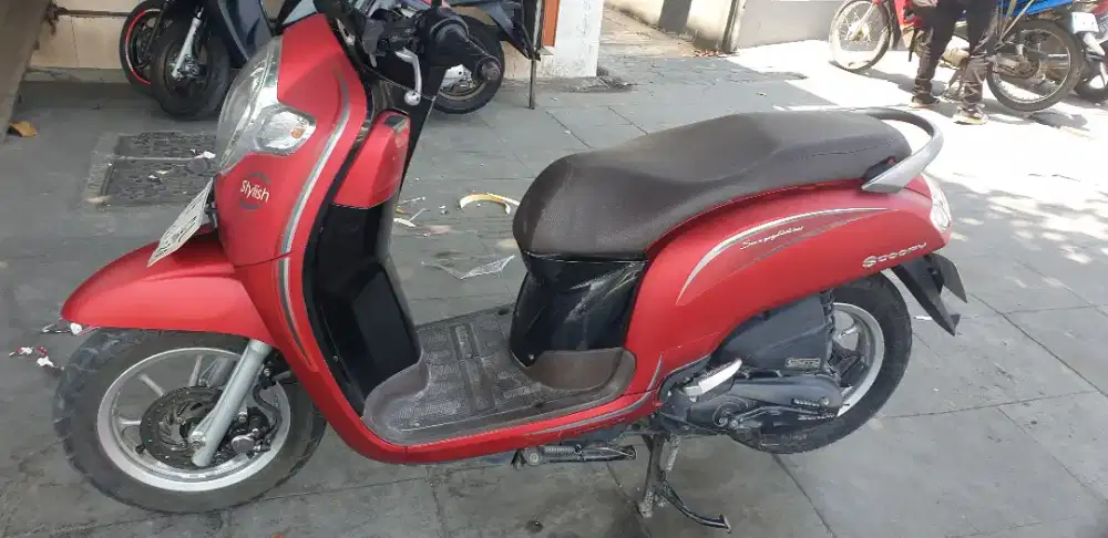 Scoopy Stylish th 2019 mulus pjk baru