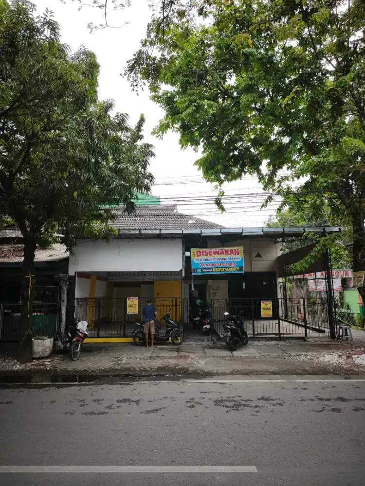 Ruko 1,5 Lantai Siap Pakai Lokasi Strategis
