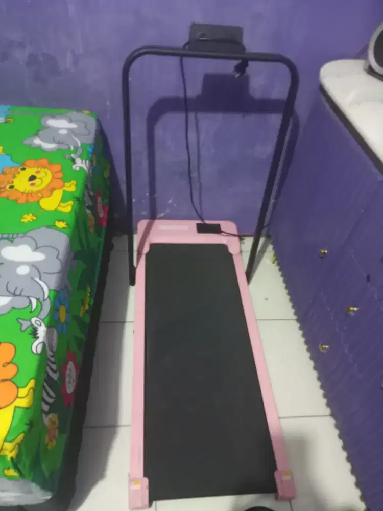 Alat olahraga  treadmill