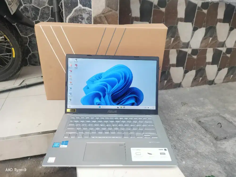 Asus Vivobook Celeron N4020 SSD 256 Keyboard Backlit Normal Semua
