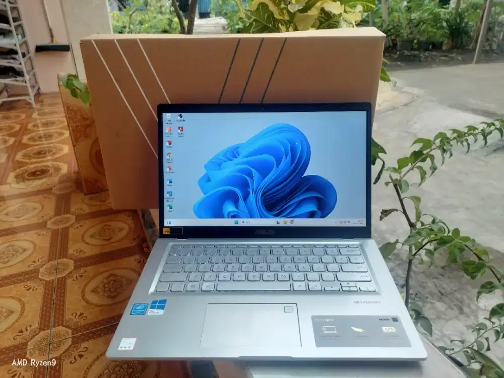 Asus Vivobook Celeron N4020 SSD 256 Keyboard Backlit Normal Semua