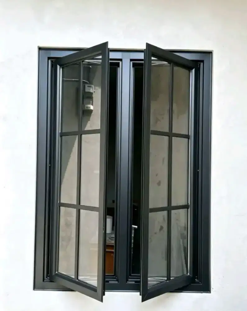 Kusen aluminium dan lantai efoxi
