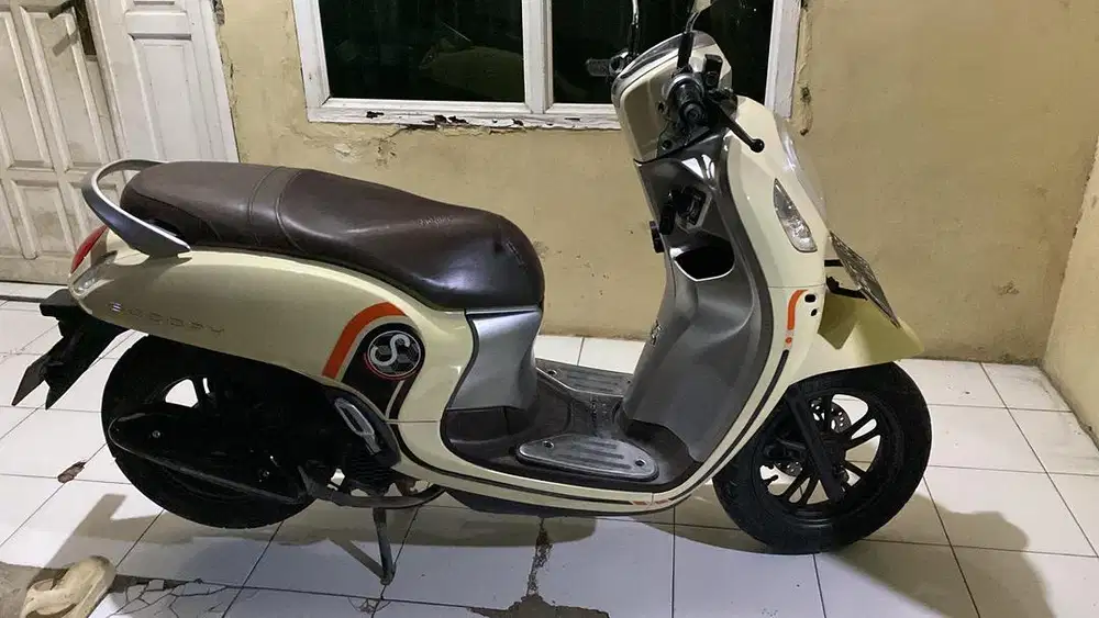Scoopy cbs iss 2021