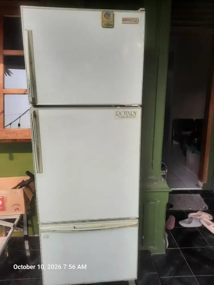 KULKAS 3 PINTU MITSUBISHI