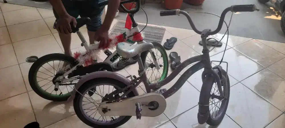SEPEDAH ANAK LAKI DAN CEWE