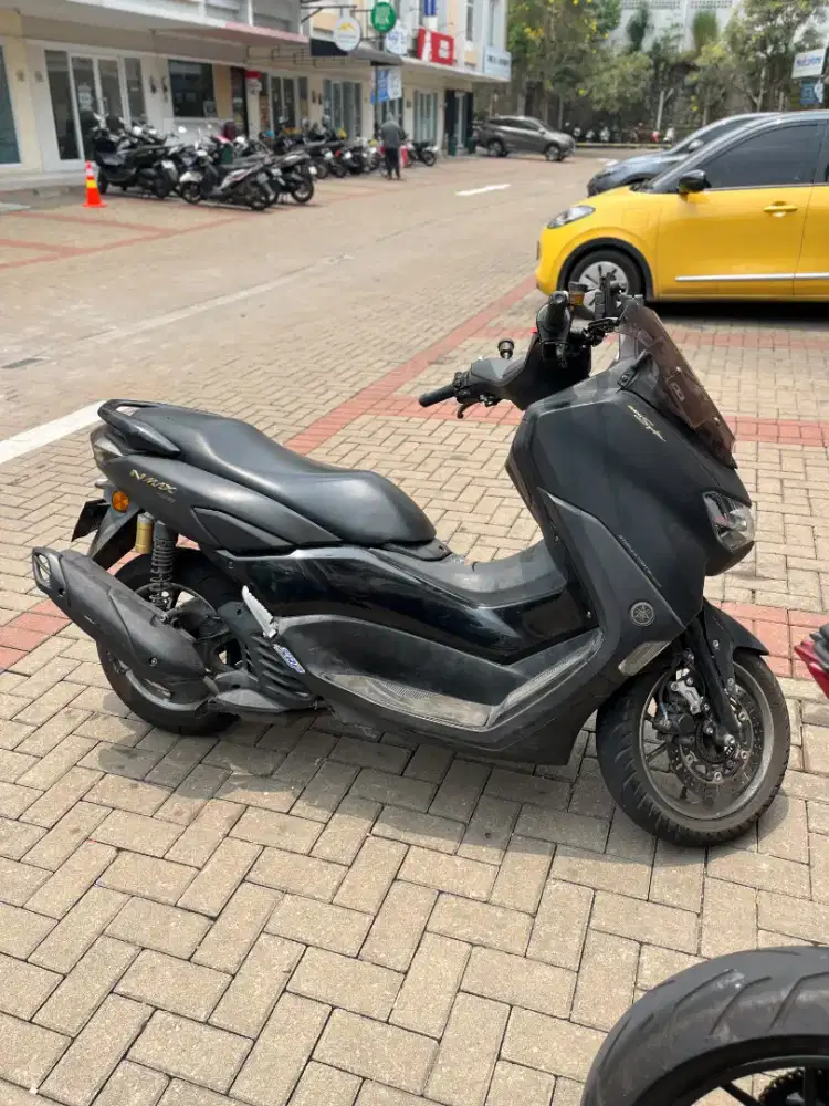 Di jual nmax new Abs, keyless hitam doff