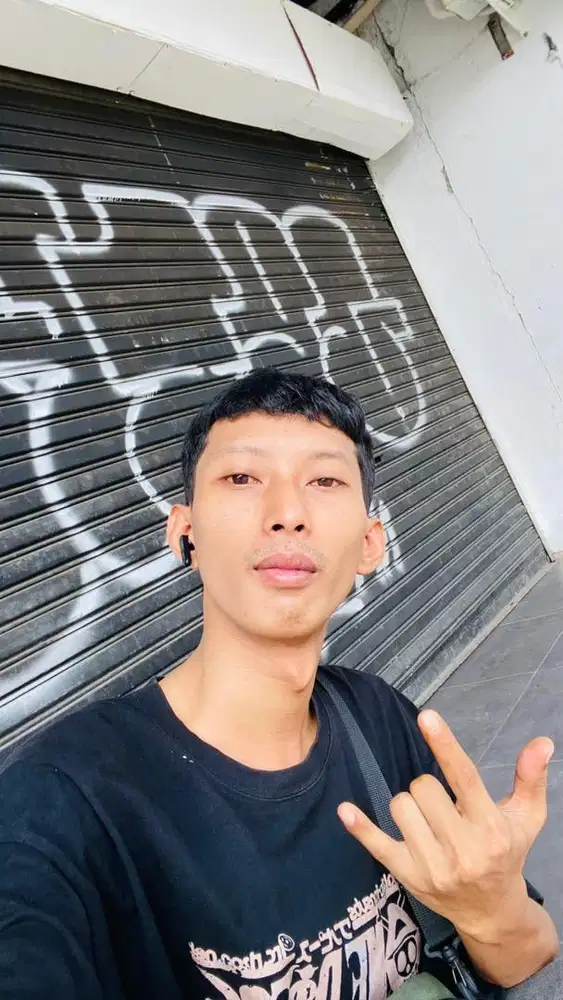 Mencari kerja apa saja