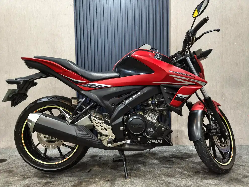 Vixion R 2018 istimewa mulus terawat siap pakai...