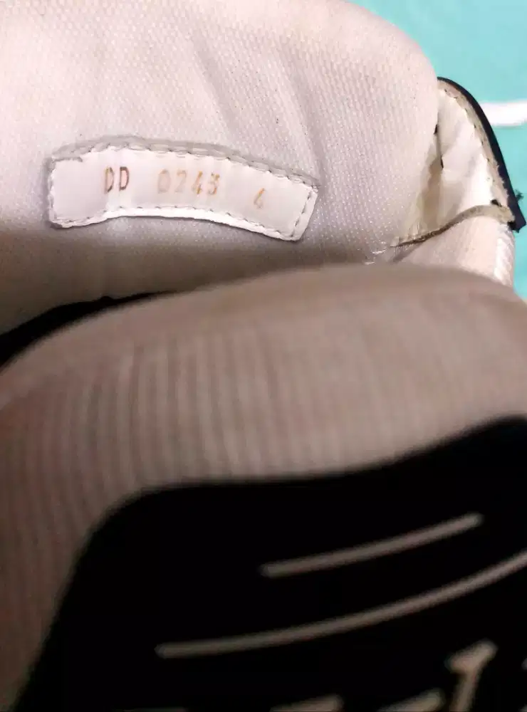 LV Louis Vuitton Sepatu Ori Likenew Hermes Gucci Dior Celine Cartier