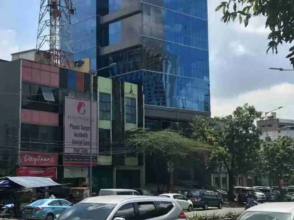 GEDUNG 8 LANTAI STRATEGIS DI KH MAS MANSYUR JAKARTA PUSAT