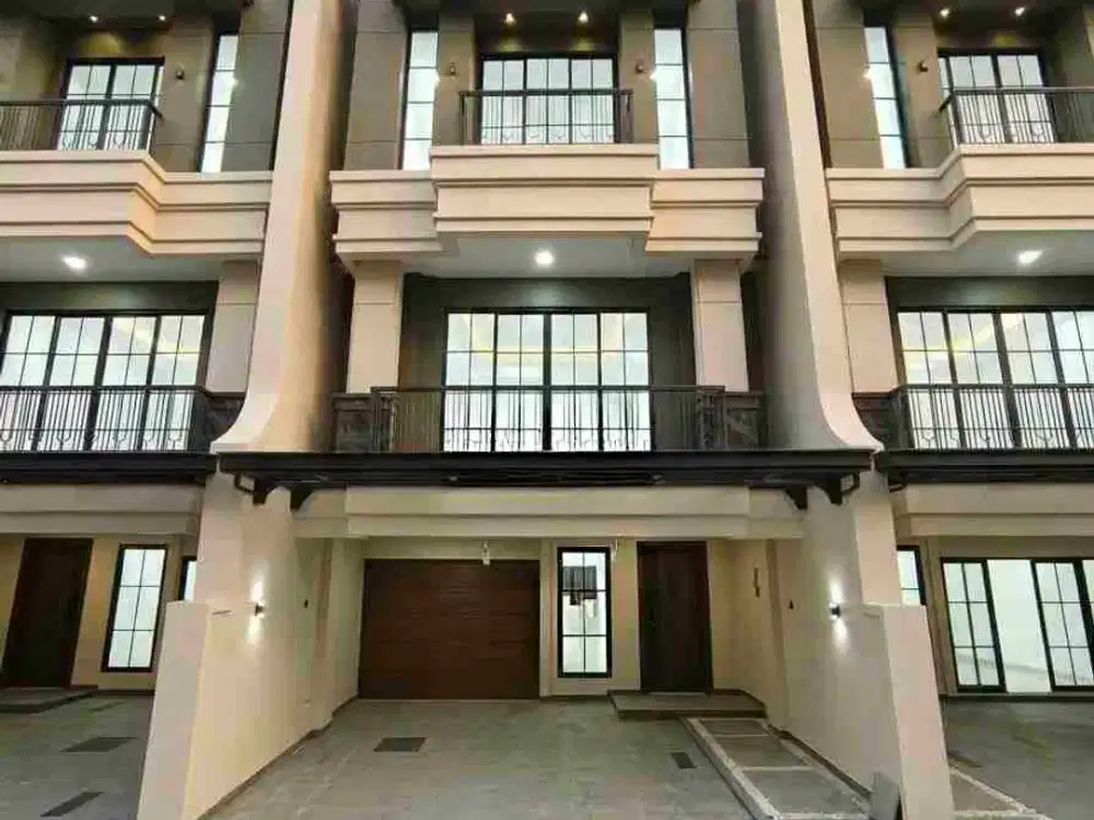 Rumah mewah siap huni dekat cilandak KKO