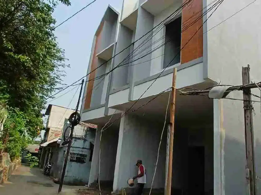 Rumah Murah Lokasi Strategis di Bintara