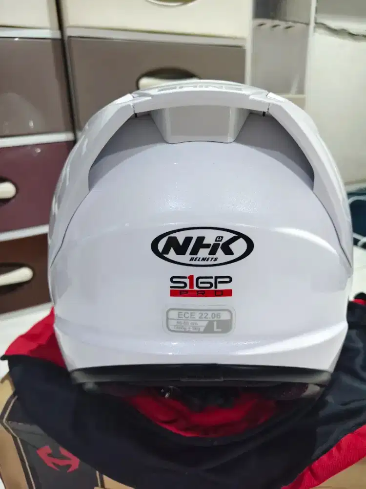 Helm NHK S1 GP PRO mulus