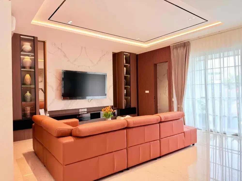 Dijual Rumah Baru Mewah 9×18m2 Lift di Pulomas