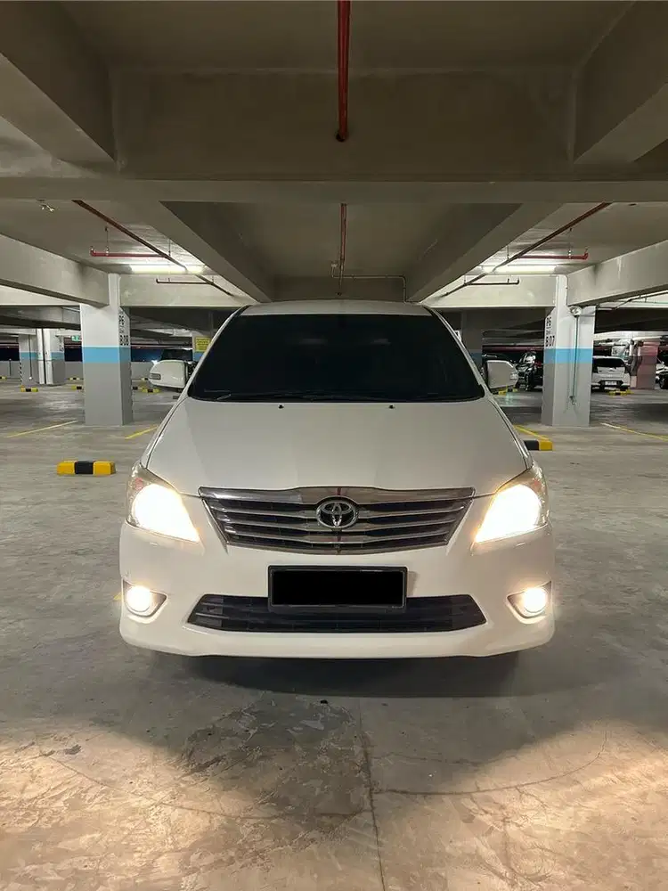 Toyota Kijang Innova V Diesel Matic 2012 Istimewa Tangan Pertama