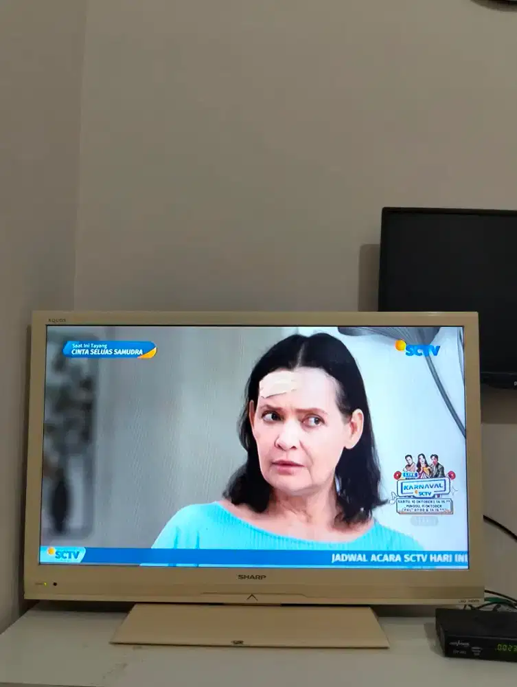 TV LED Sharp 32 inch Limited edition