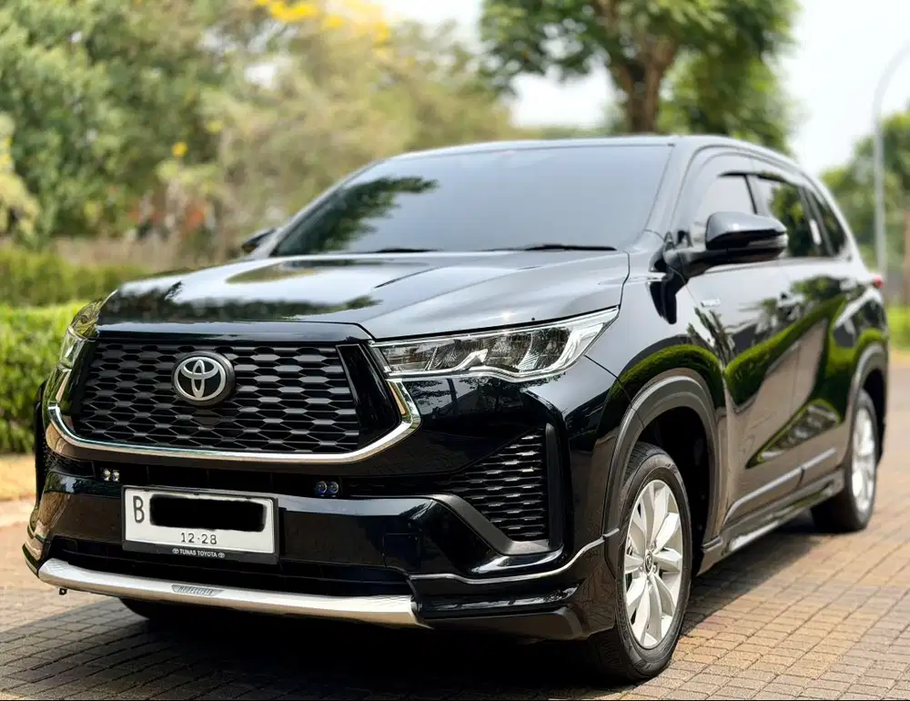 DP Suka Suka Low KM Record Kijang Innova V Hybrid modelista 2023 AT