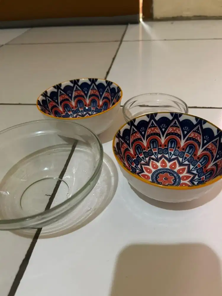 Mangkok 4 pcs gratis sendok