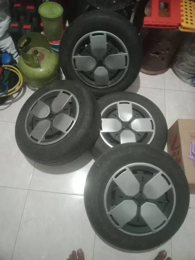 VELG SECOND 4 PCS STD WULING EV R12