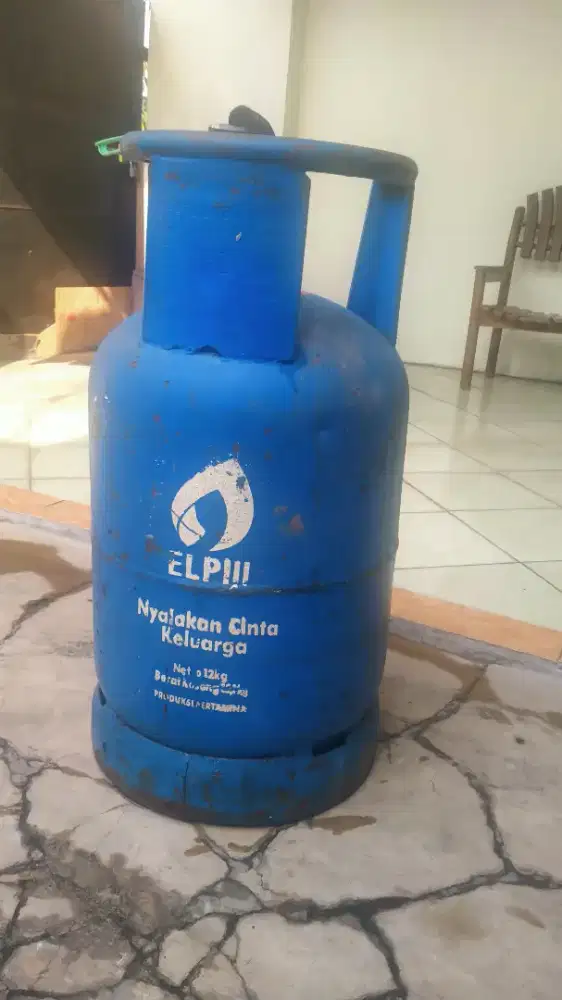 Tabung gas elpiji 12 kg kosong