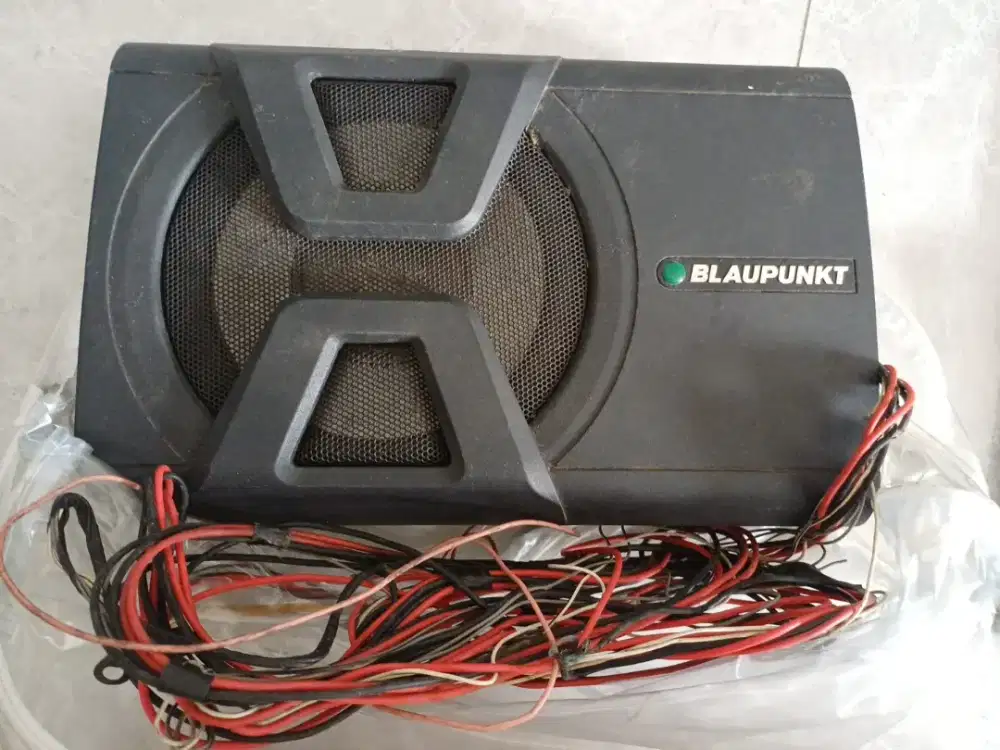 Subwoofer BlaupunktBekas Audio Mobil