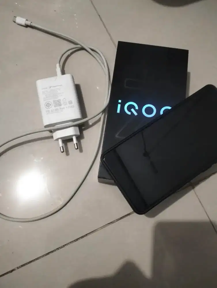 iQOO Z9 5G Snapdragon 7 Gen 3 Fullset