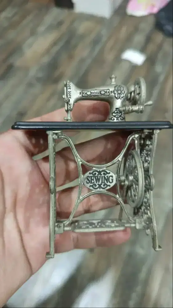 DIJUAL MINIATUR MESIN JAHIT MURAH