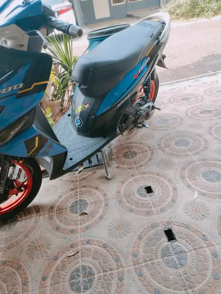 Jual 3.7 jt Vario karbu 110 tahun 2010 tinggal pakai