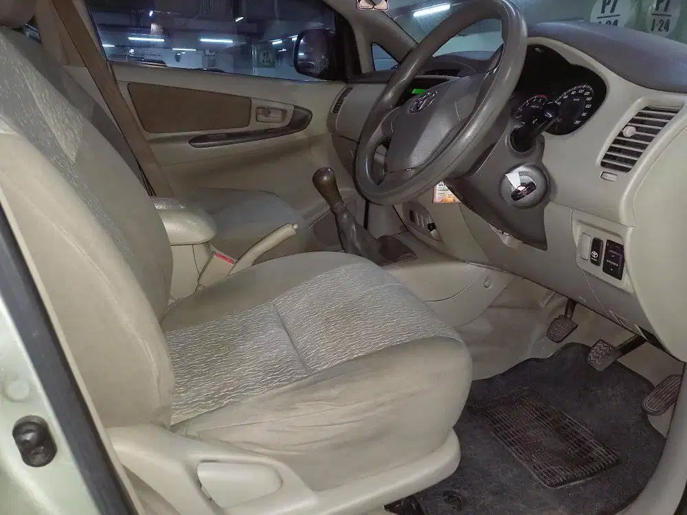 Toyota kijang innova G diesel 2015