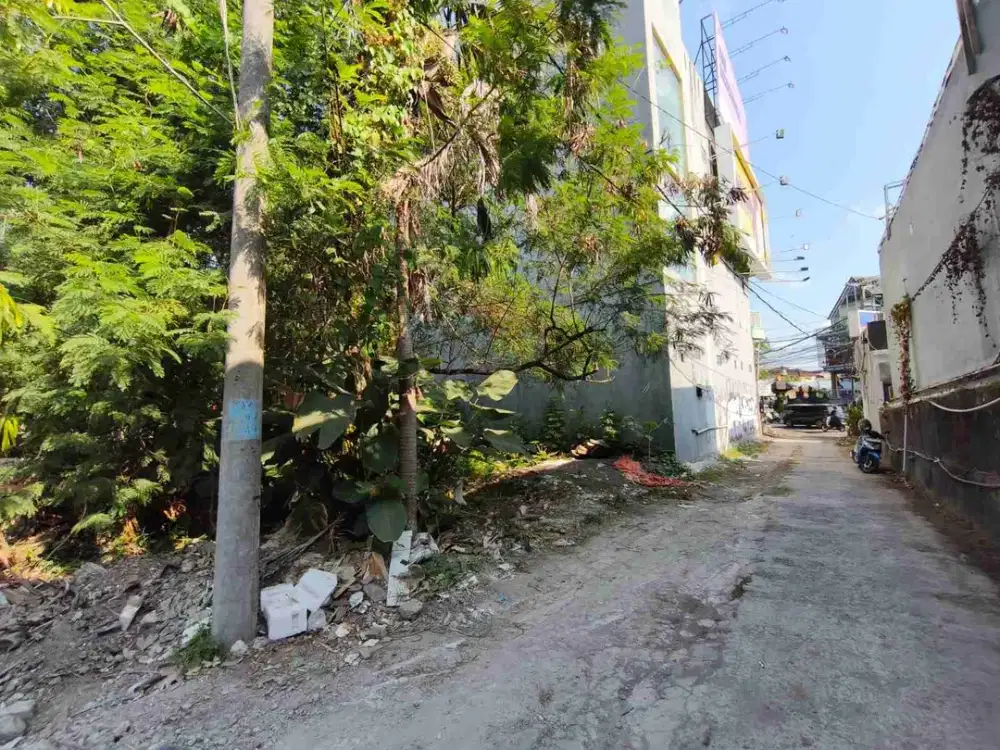 dijual Tanah Plot kecil sangat langka dekat ke jalan utama, kawasan pariwisata berkembang, Tibubeneng Canggu Kuta Utara