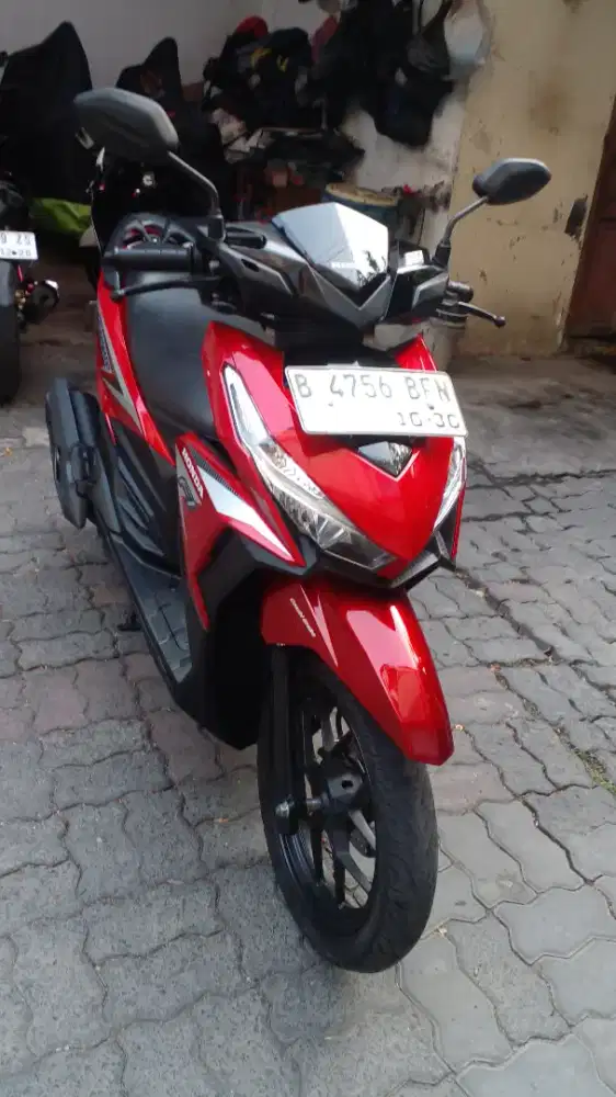 Honda vario 125 led cbs iss tahun 2015.