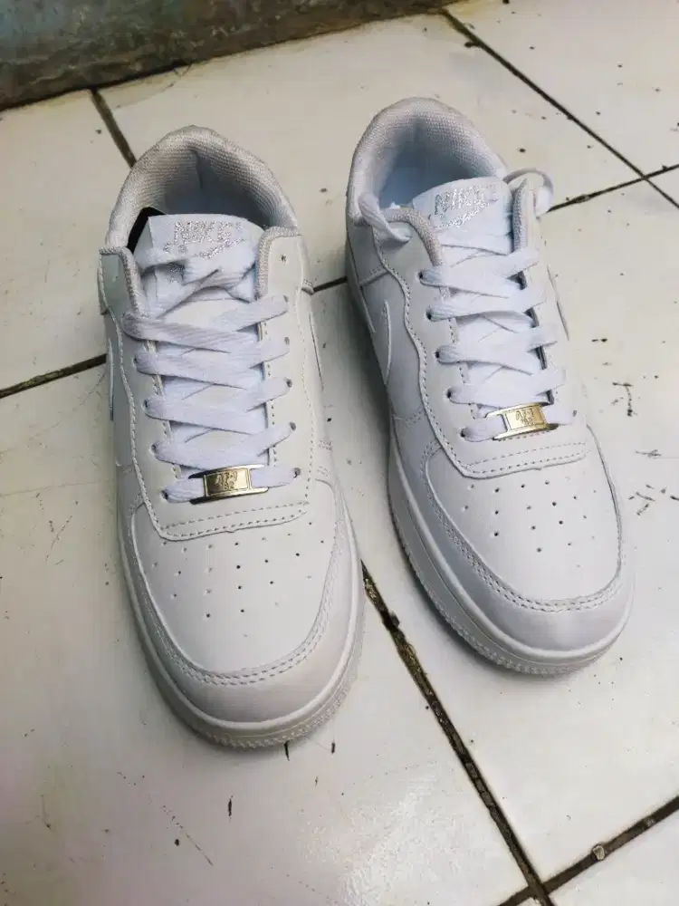 Nike Air Force 1 '07 Triple White.