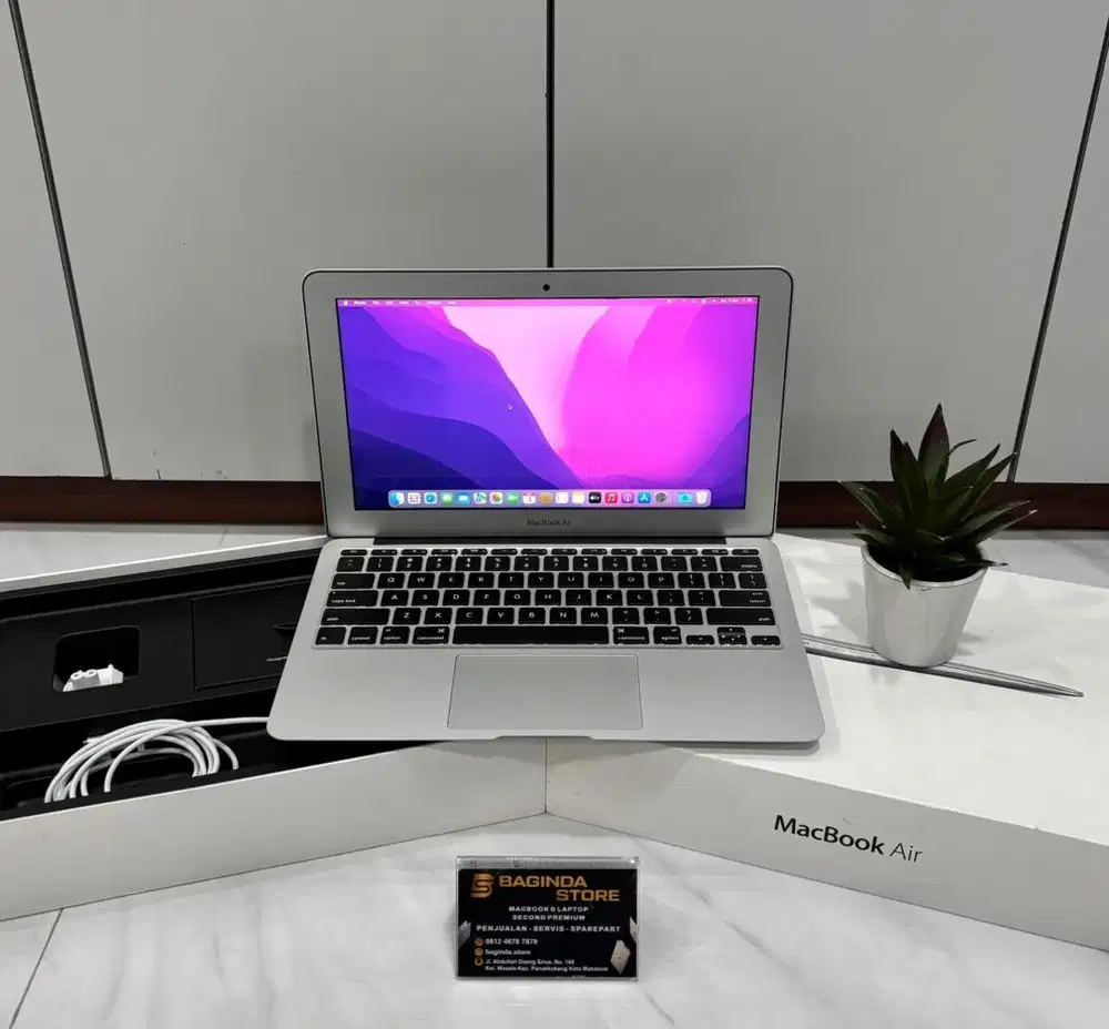 Macbook Air 11inc 2015 Core i5 Ram 8Gb ssd 128Gb
