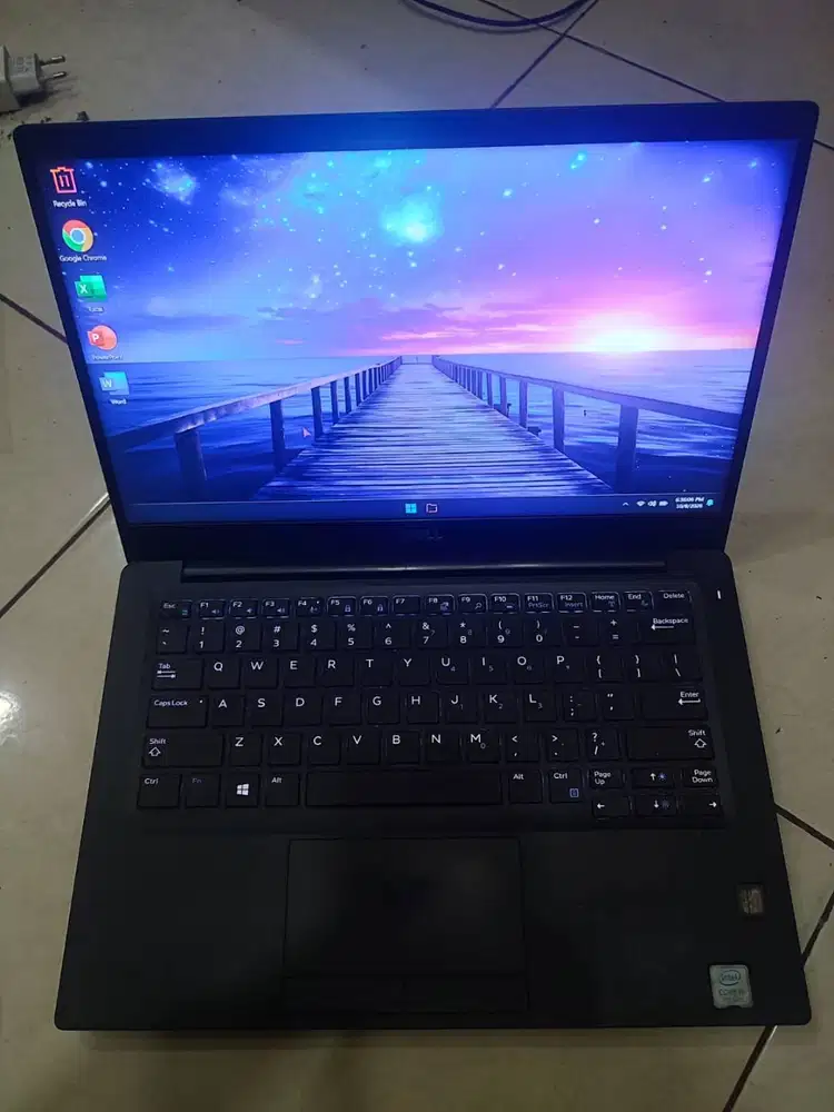 DELL i5 gen 7/8 touchscreen